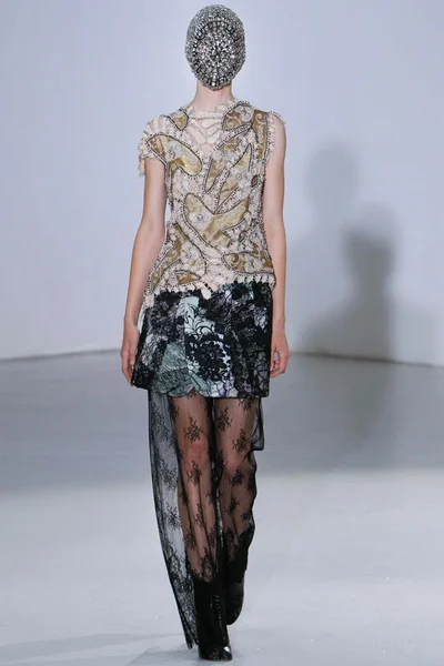 Look 6